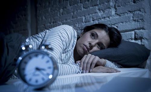 长期睡眠质量差会引发大脑萎缩