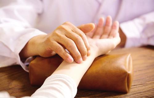 脑萎缩中医认为的病因是肾虚?